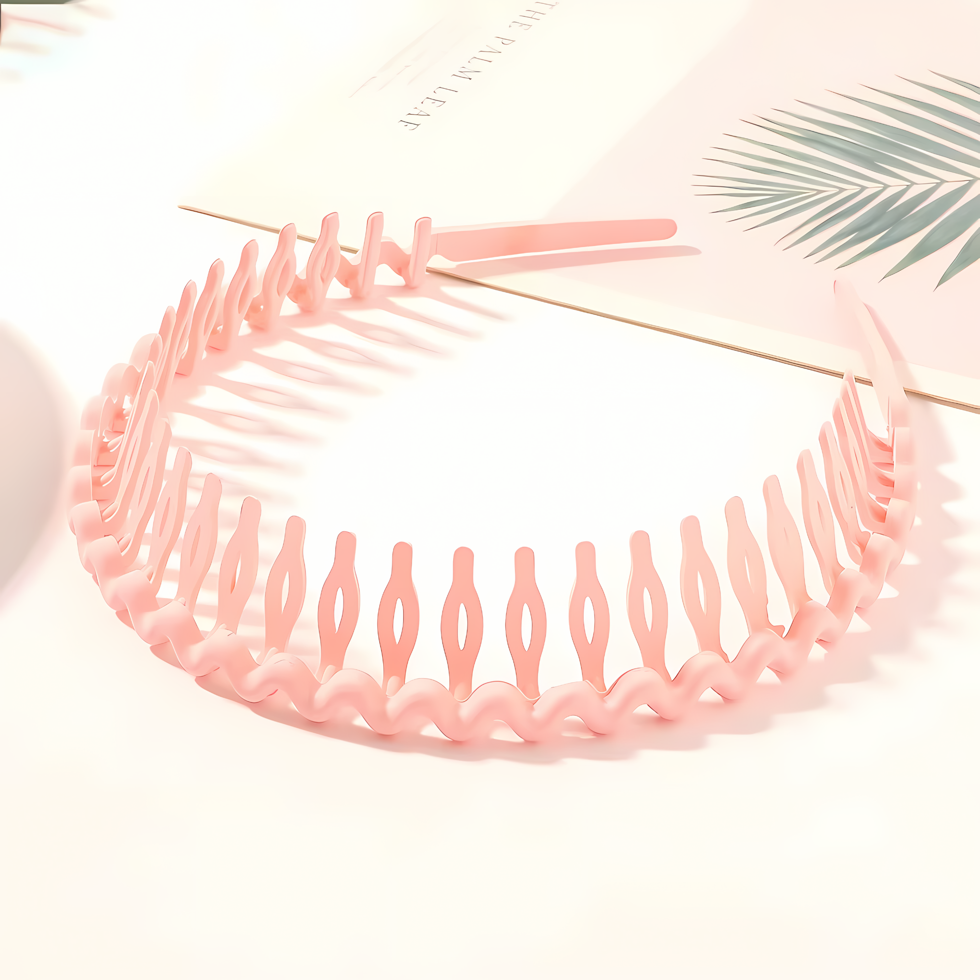 Wavy comb teethed headband